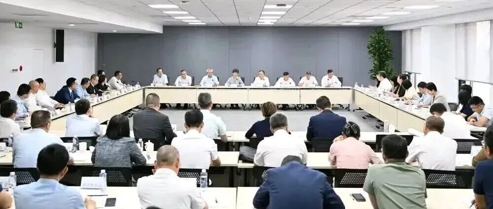 中瑞诚管委会主任暨执行总裁何源泉参加财政部新修改注册会计师法贯彻落实座谈会